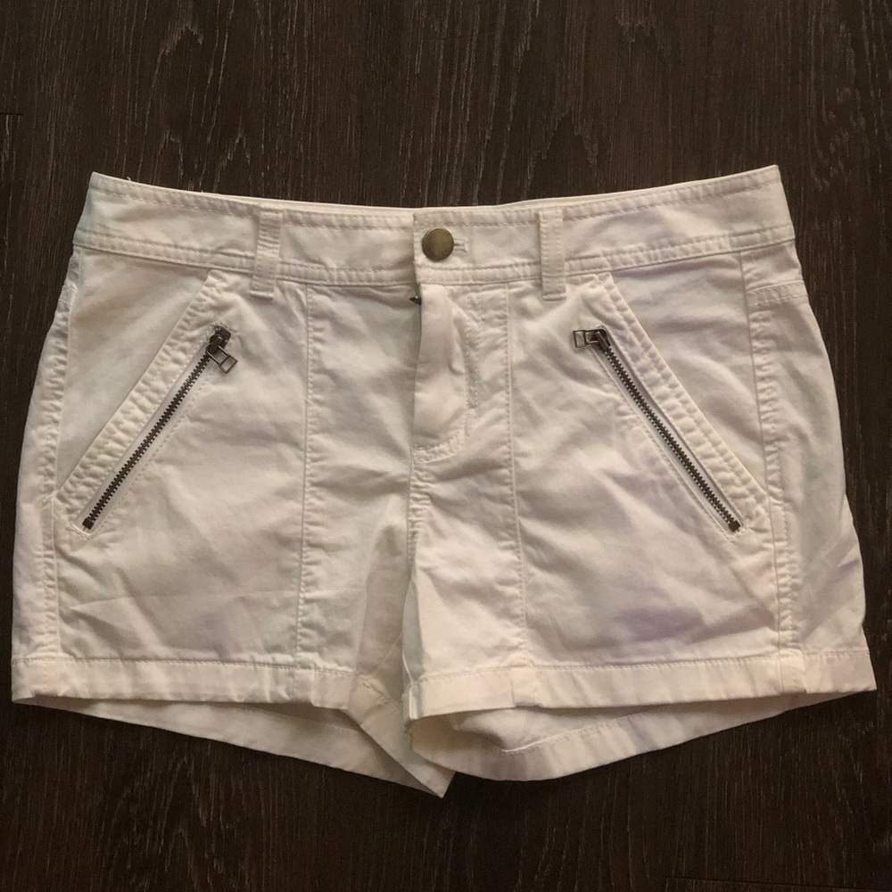 White High Rise Shorts - Picture 5 of 7